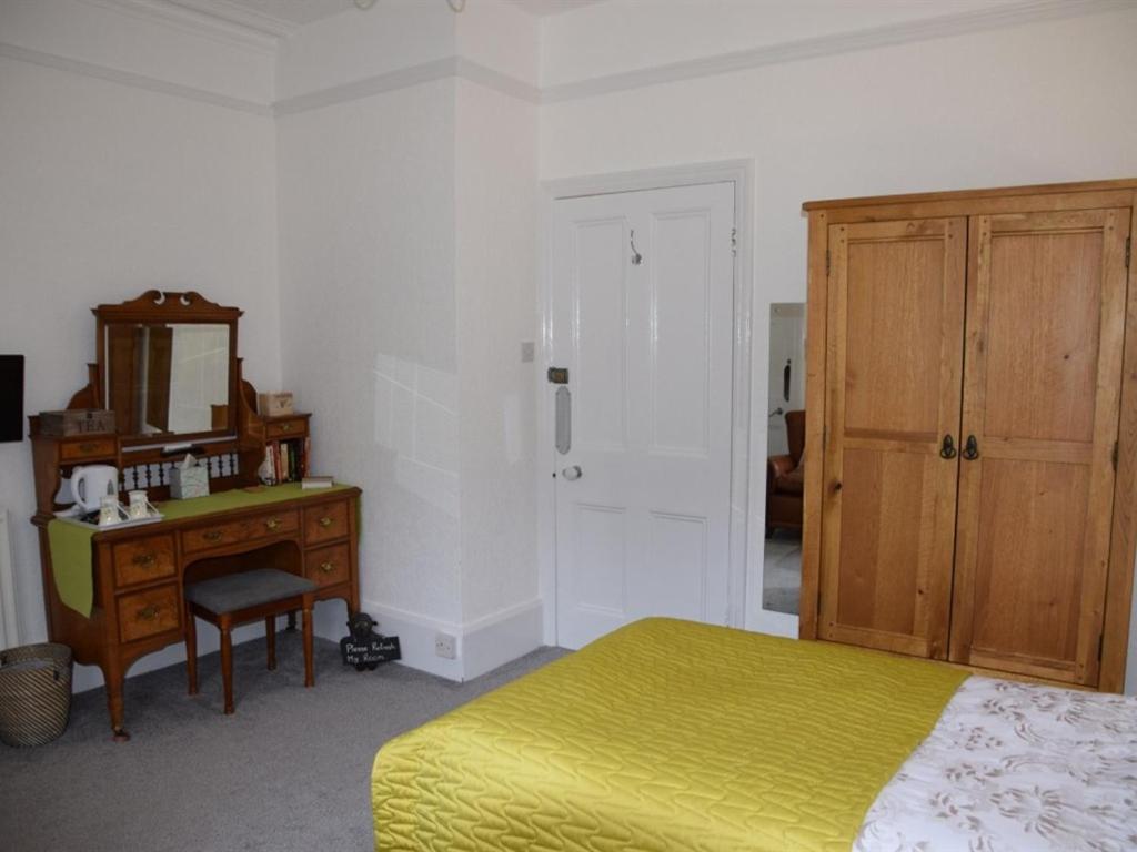 The Sandrock Lynton Room photo